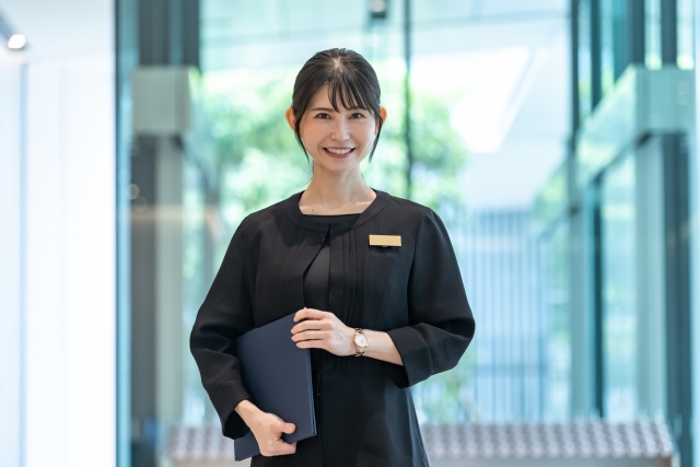 スタッフの名前